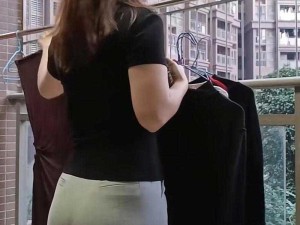 人妻撅起屁股迎合挺进背后：婚姻中真实的挑战与成长