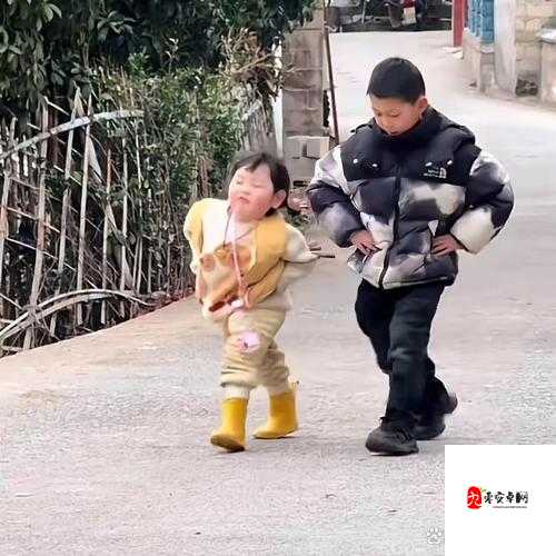 瑶裸乳被爆❌白浆网站事件背后:如何保护网络空间的清朗?